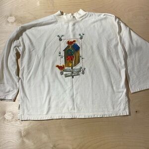 Holiday Time Cream Long Sleeve with Nature Graphic 22W/24W (OV)